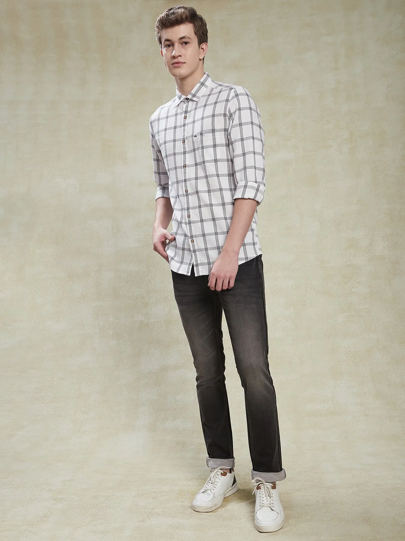 100% Cotton White Slim Fit Full Sleeve Casual Mens Plain Shirt