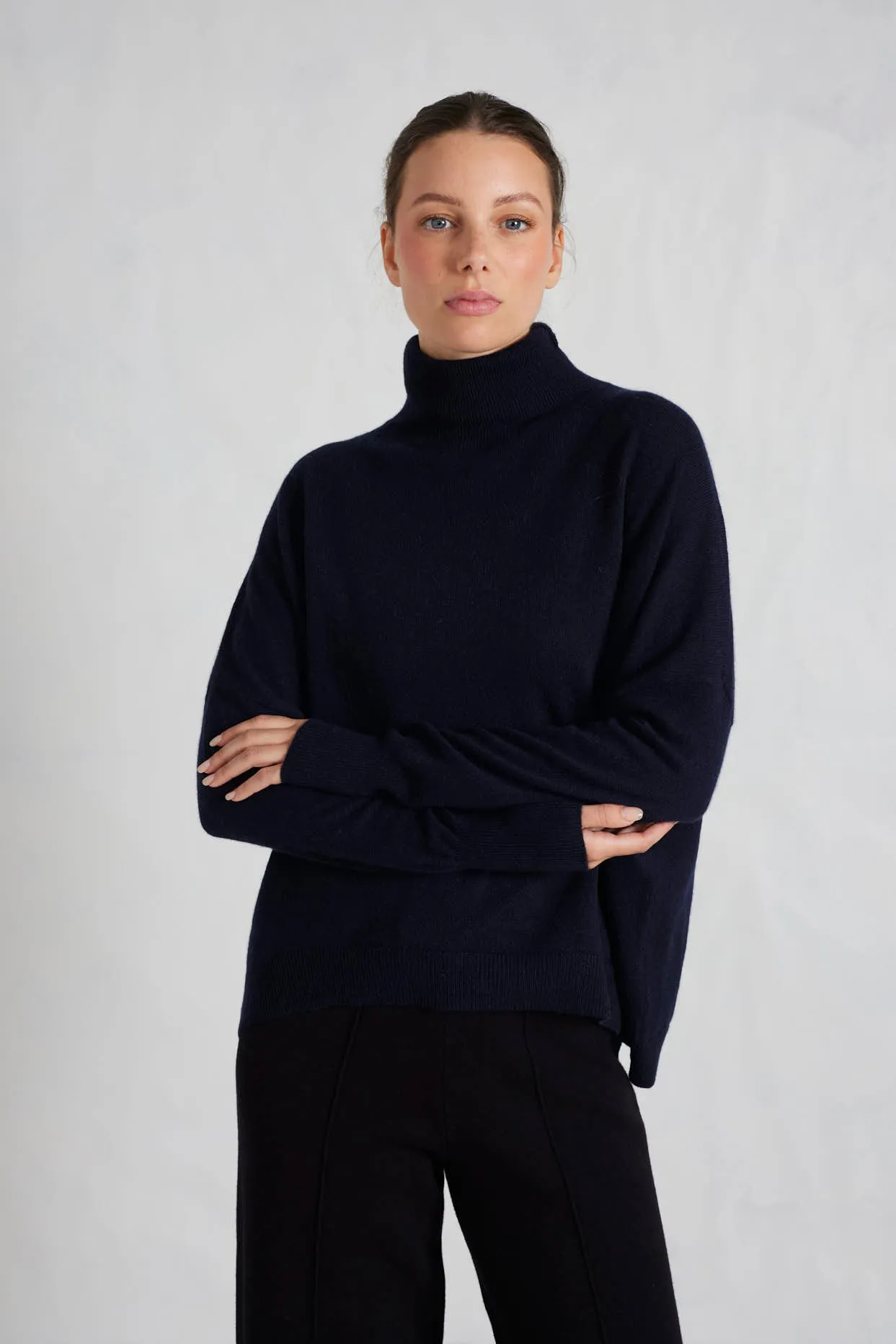 A Polo Bay Cashmere Sweater in Navy