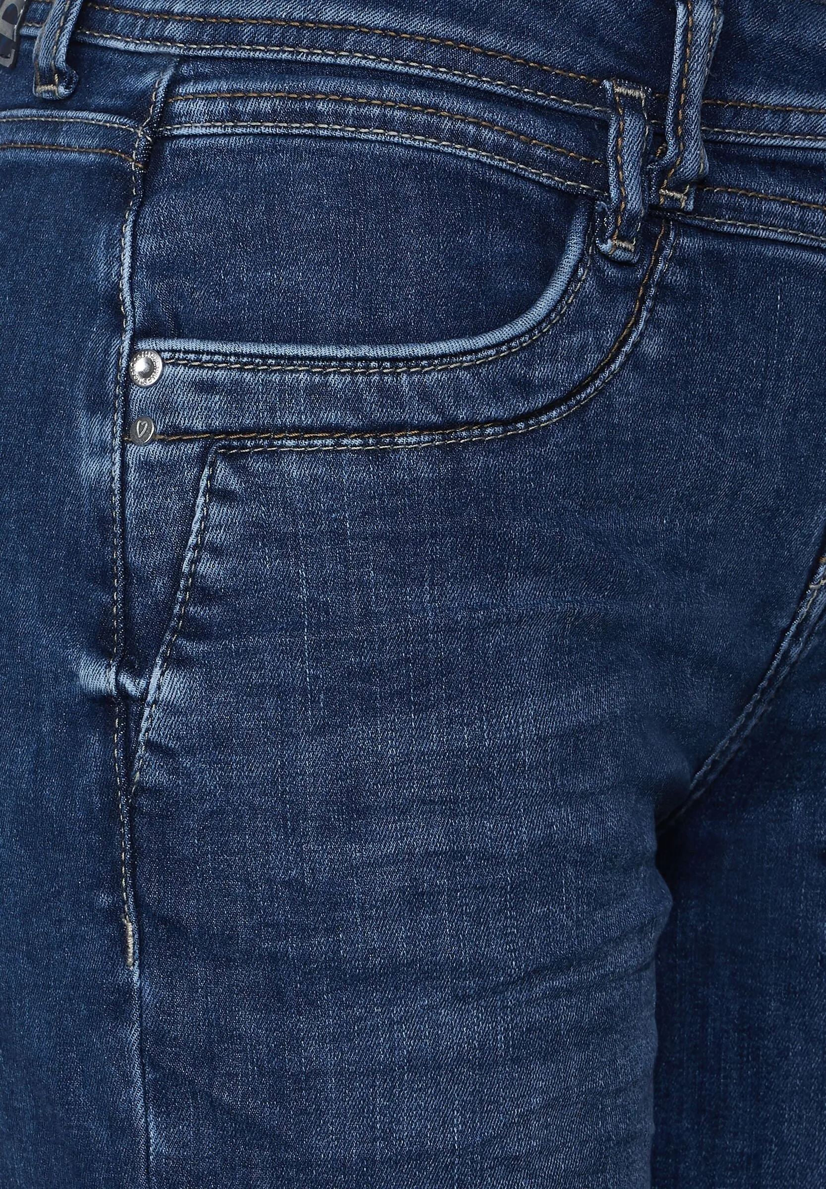 Casual Fit Jeans