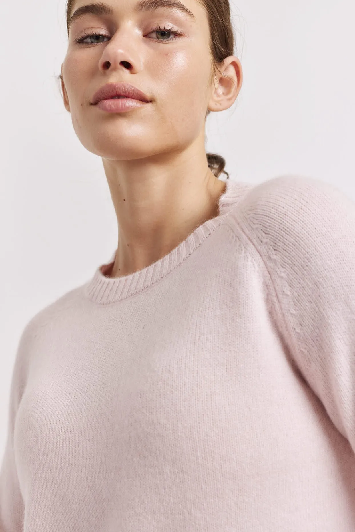 Fifi Crew Cashmere Sweater in Ballet