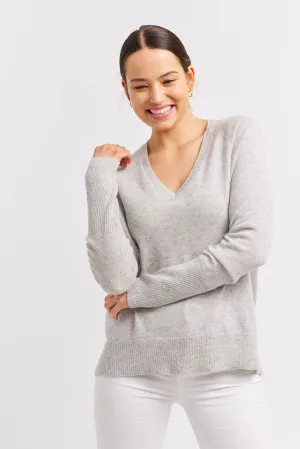 Fifi V Cashmere Sweater in Fly Ash