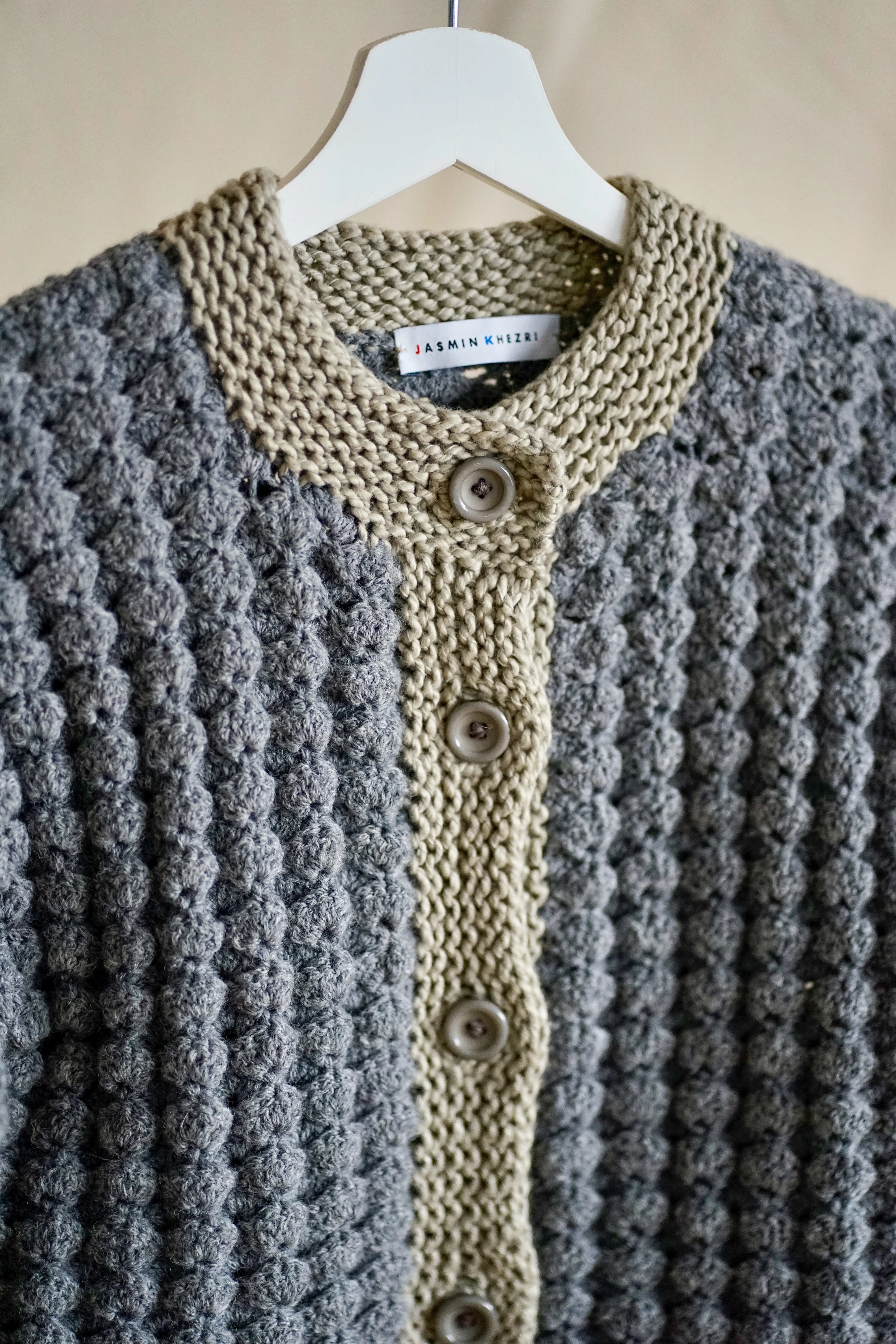 Knitwear No.93. Grey bubble gilet