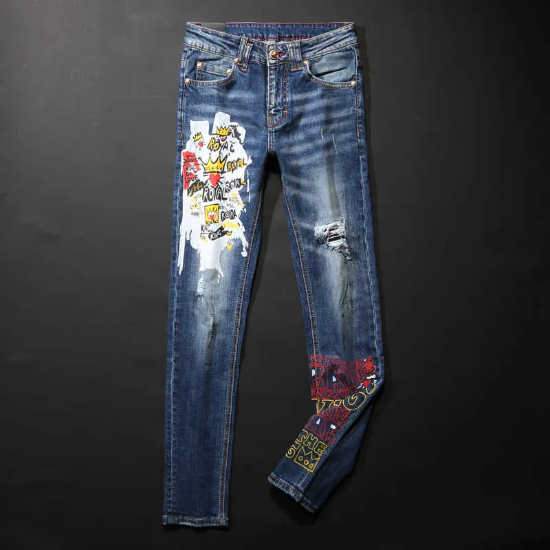 Retro Punk Embroidery Decorated Ripped Jeans