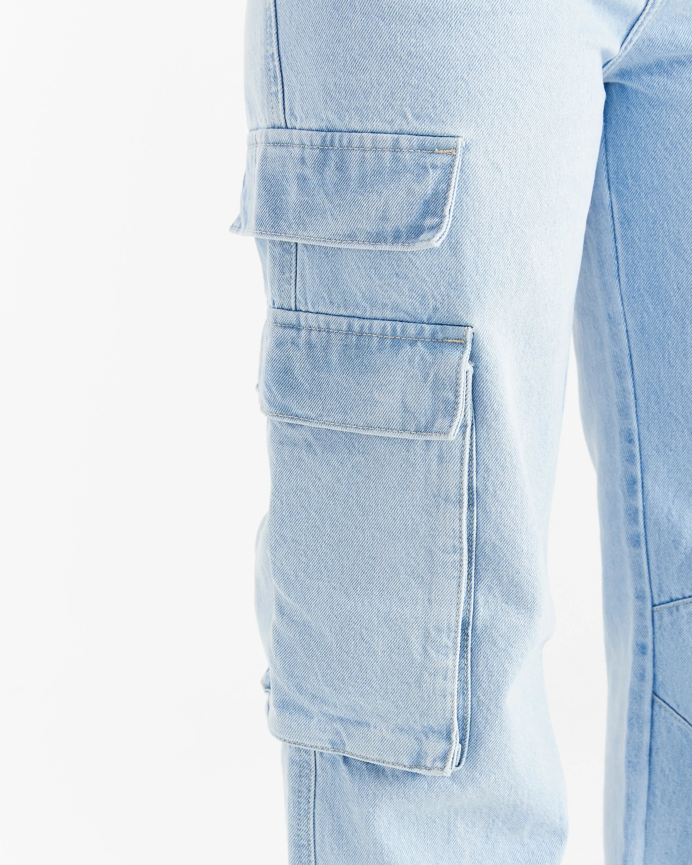 Script Cargo Relaxed Jeans - Light Blue